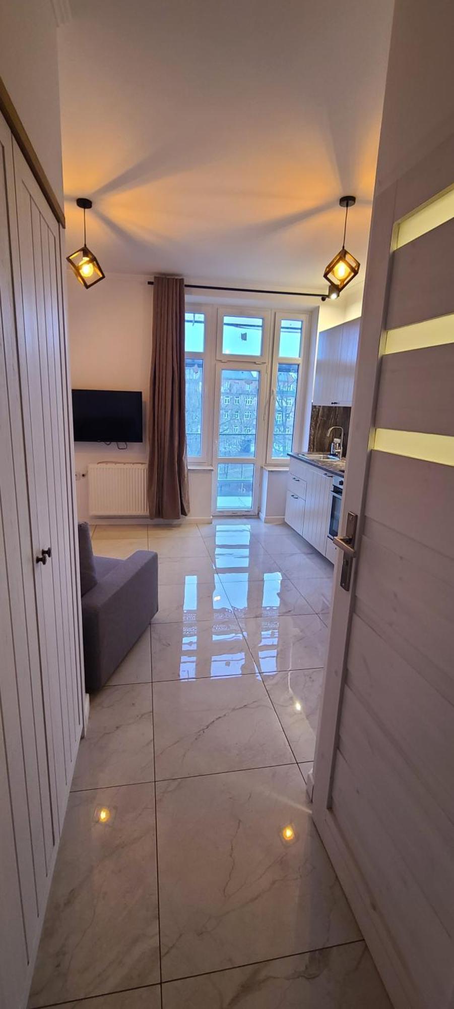 Versatile Apartment-unique Design Апартаменти